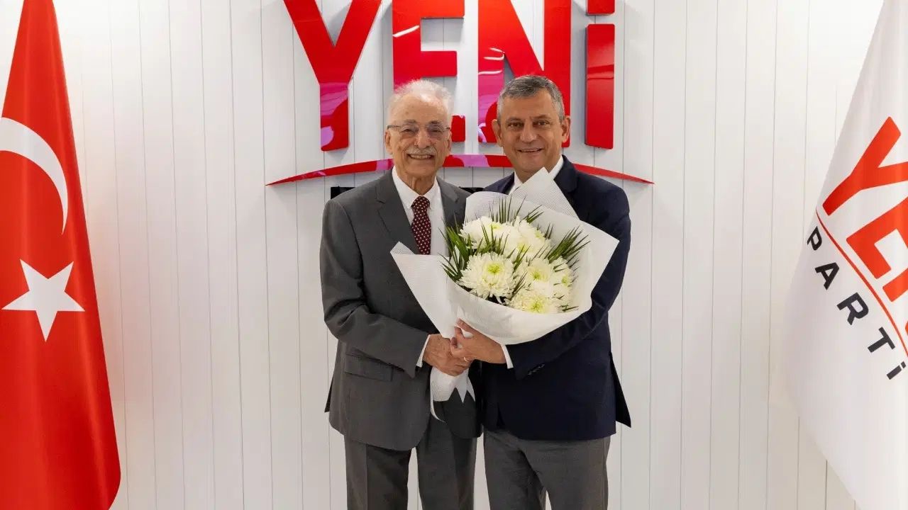 Murat Karayalçın CHP’den ayrılarak YENİ Parti’ye katıldı