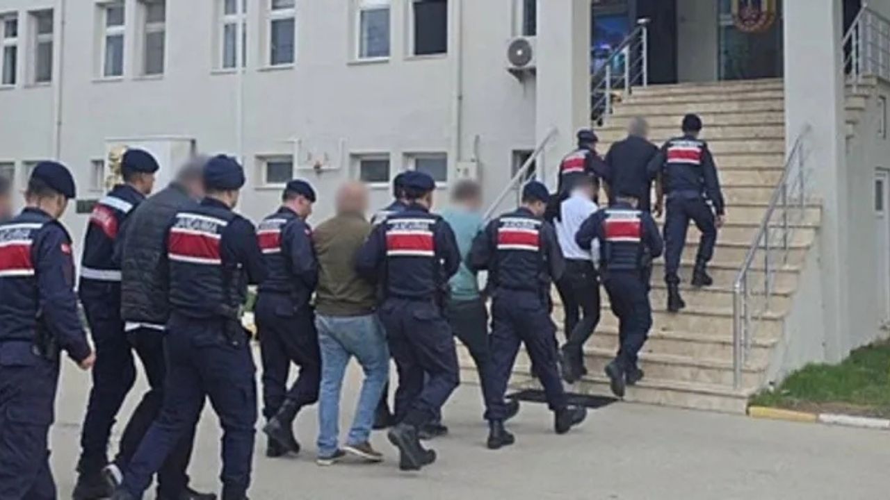 WhatsApp radar grubuna operasyon: Bursa’da 8 kişi gözaltına alındı