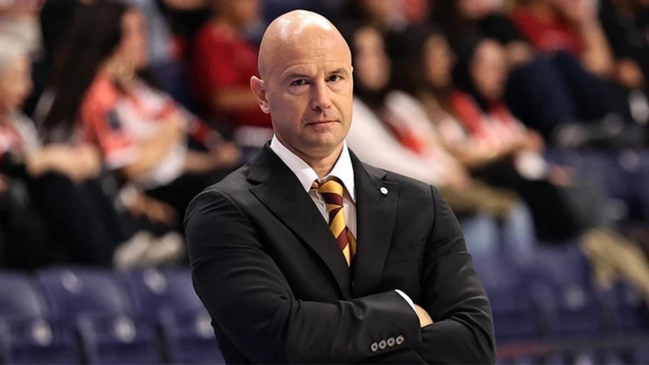 A Milli Kadın Basketbol Takımı’nda Frederic Dusart dönemi başladı