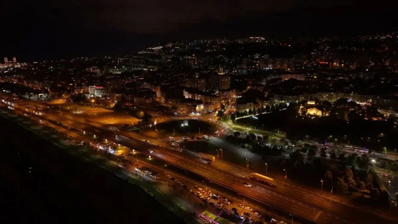 Trabzon’da Viyadükte Feci Kaza: Ağır Yaralı Sürücü Hayatını Kaybetti