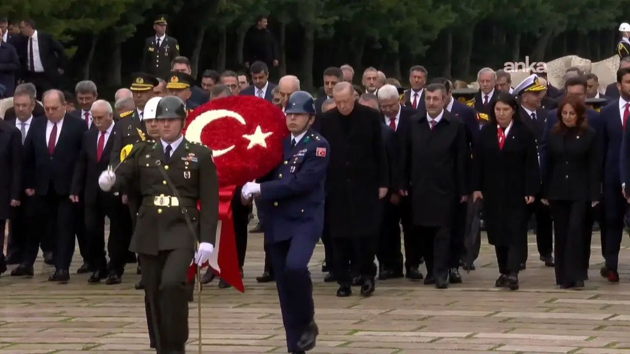 Cumhuriyet’in 103. Yılında Anıtkabir’de Tören: Liderler Katıldı