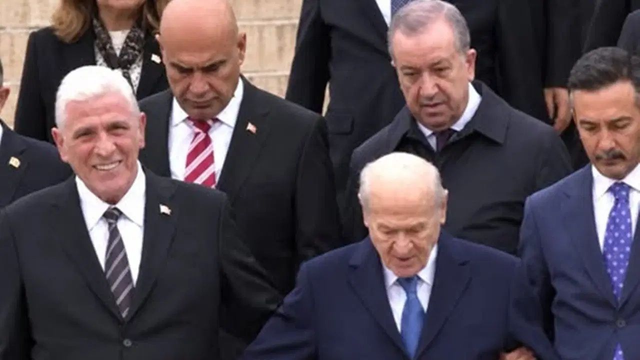 Dervişoğlu’ndan Bahçeli’nin Koluna Girmesiyle İlgili Açıklama
