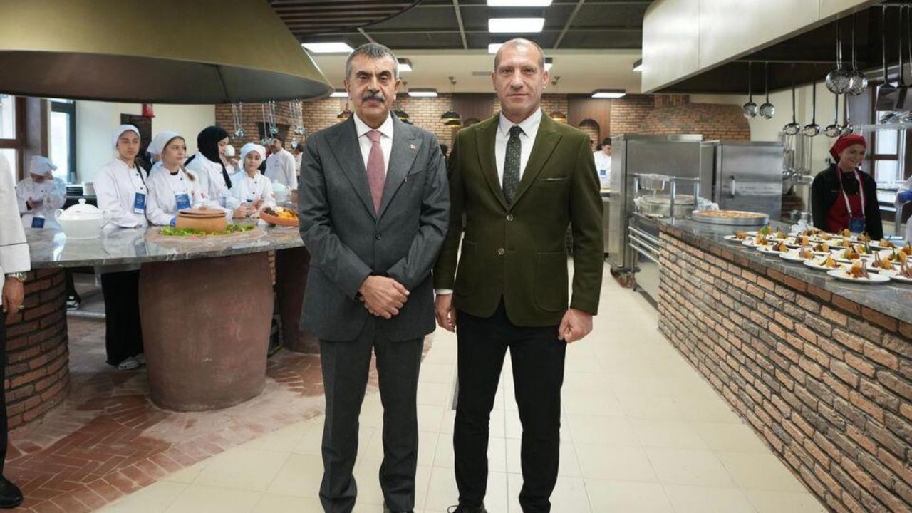 Bakan Tekin’den Eğitimde Yeni Dönem Mesajları: Zorunlu Eğitim Değişecek Mi?