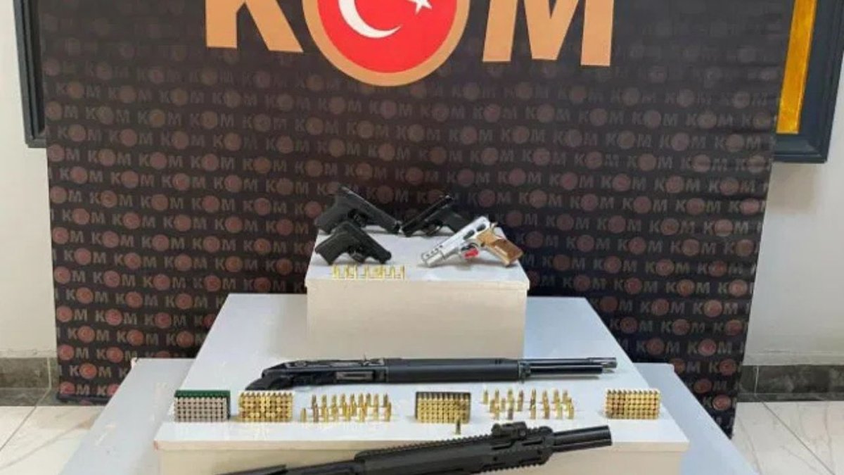 Uşak'ta İzinsiz Silah Baskını: Üç Kişi Gözaltına Alındı