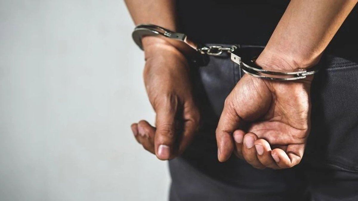 İstanbul’da Hayalet Ekran Hırsızları Tutuklandı: 8 Araçtan Ekran Çaldılar