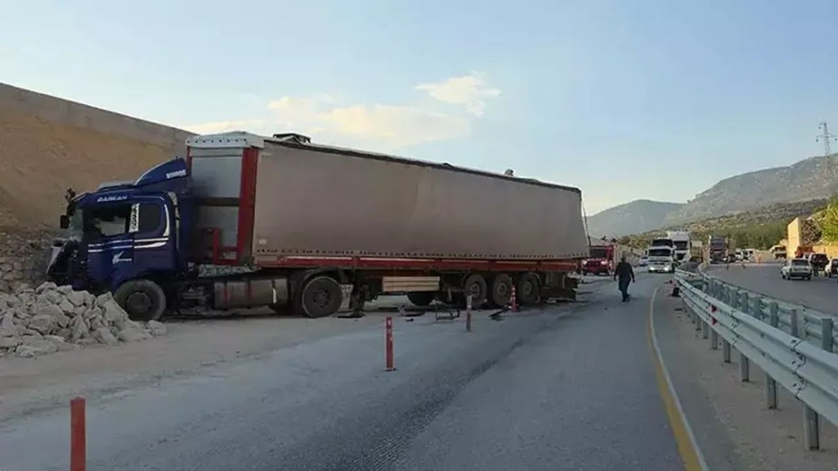 Mersin'in Mut İlçesinde Mermer Yüklü TIR Faciası: 1 Ölü, 3 Yaralı