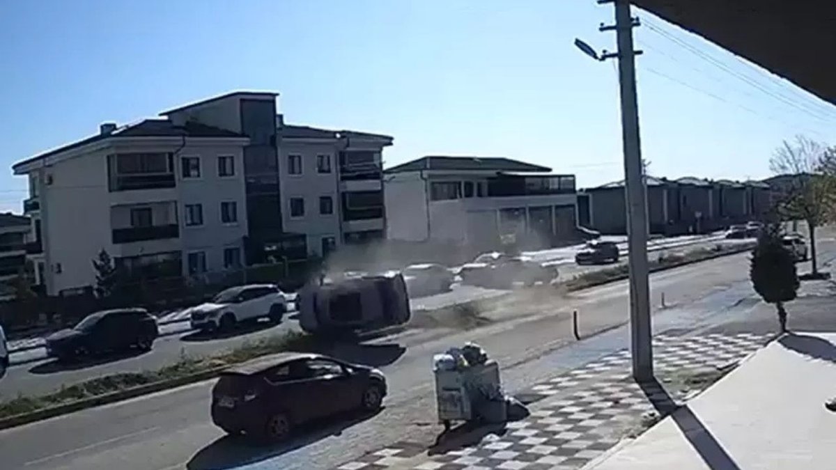 Çorlu’da Takla Atan Otomobilde 2’si Çocuk 5 Yaralı