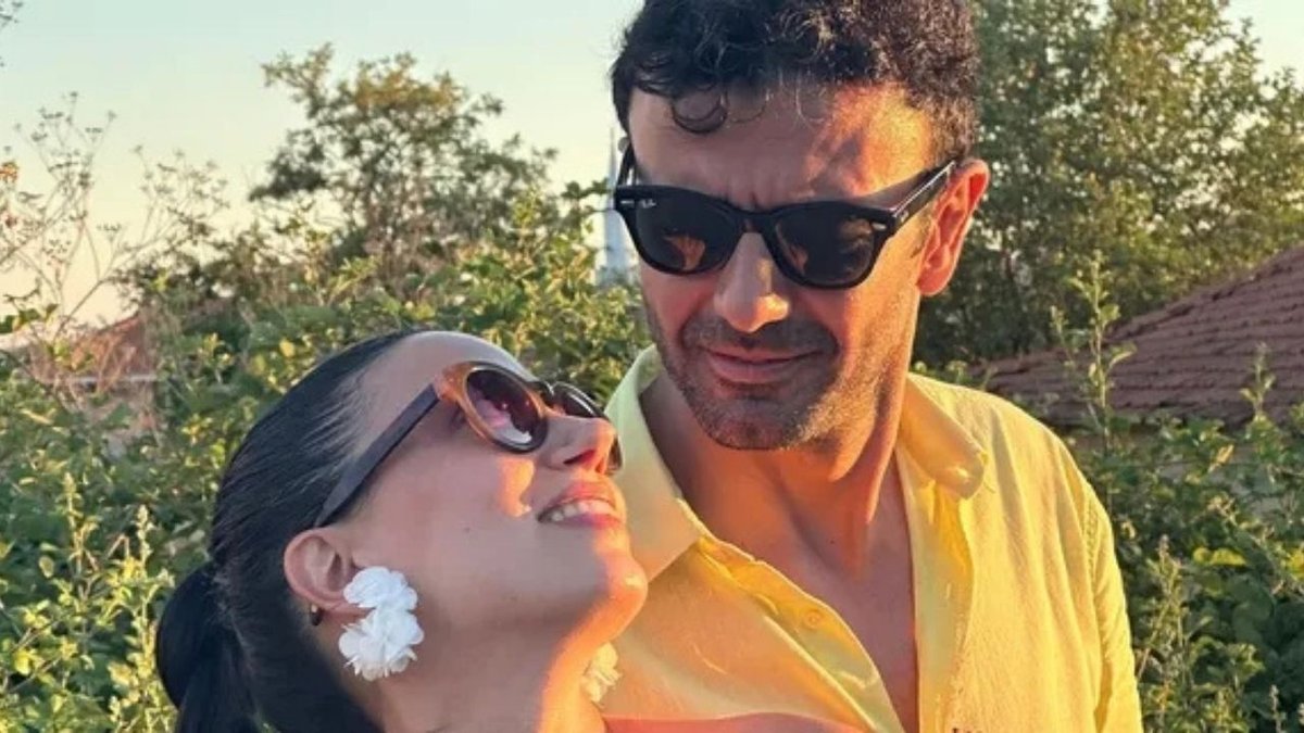 Ceren Karakoç, Eşi Osman Karakoç'un Doğum Gününü Romantik Paylaşımla Kutladı: "Yine mi Güzeliz Yine mi Çiçek?"