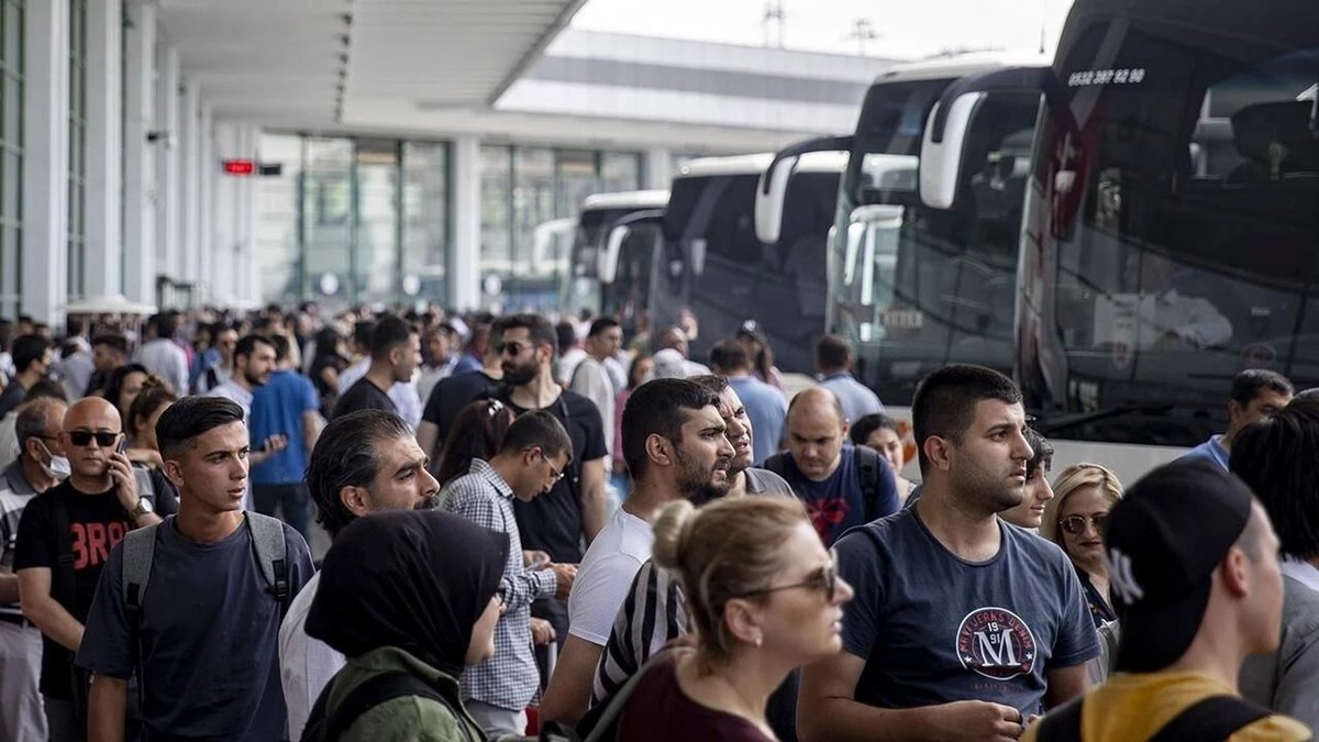 Kurban Bayramı Öncesi Otobüs Biletlerine Büyük Zam: Doğu Seferleri 2.700 TL’ye Dayandı