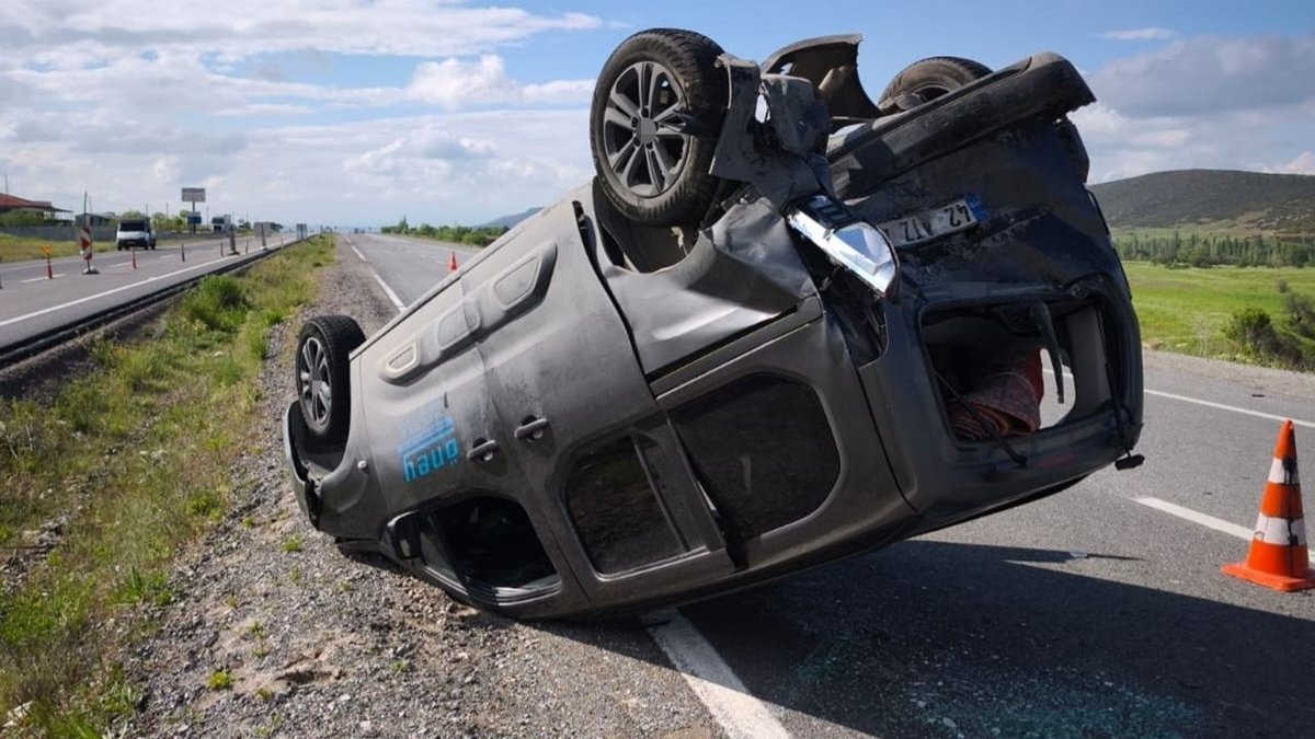 Konya Yolu’nda Zincirleme Kaza: 8 Kişi Yaralandı, Hastaneye Kaldırıldılar