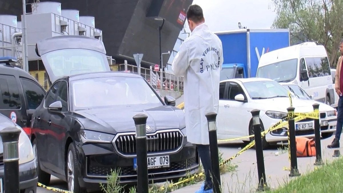 Bağcılar’da Şüpheli Ölüm! Genç Adam Aracının Bagajında Ölü Bulundu