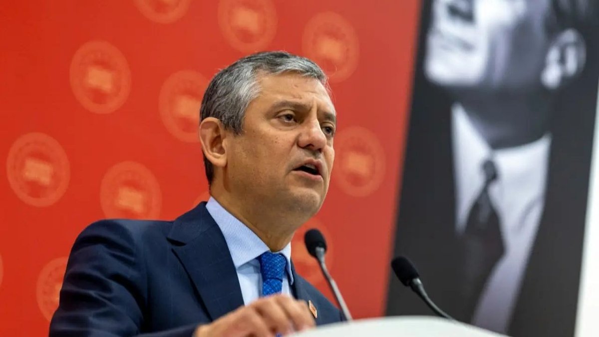 Özgür Özel’den Baskın Seçim Çıkışı: “Yüzde 60 Oyla Kazanırız” Diyerek Yeni Yol Haritasını Açıkladı
