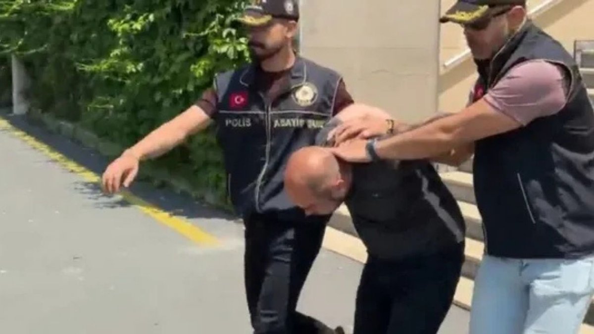 İstanbul’da Kan Donduran Olay: “Bana mı Güldünüz?” Dedi, Dehşet Saçtı! Zehra Yardıma Koşarken Hayatını Kaybetti