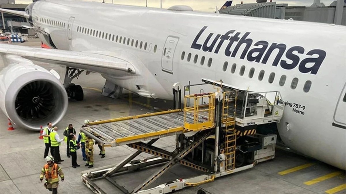 Frankfurt Havalimanı’nda Panik: Lufthansa Uçağının Ön İniş Takımı Çöktü, Yaralılar Var