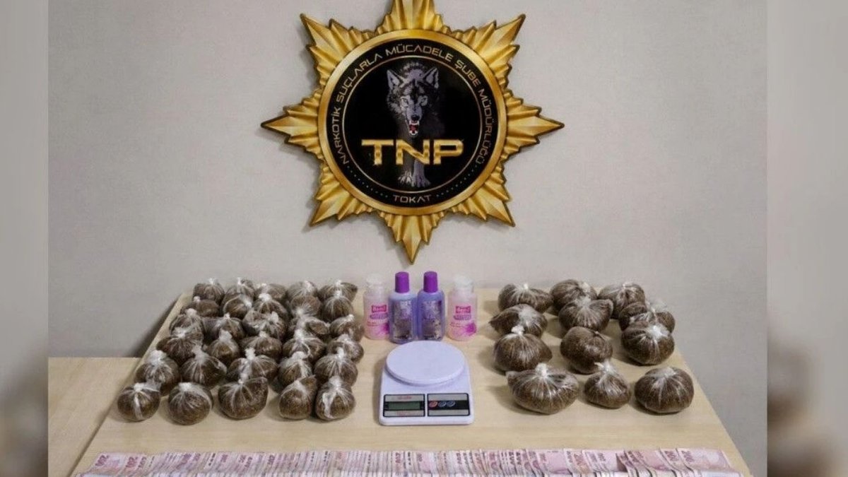 Niksar’da Uyuşturucu Operasyonu: 3 Kişi Tutuklandı, Kilolarca Madde Ele Geçirildi