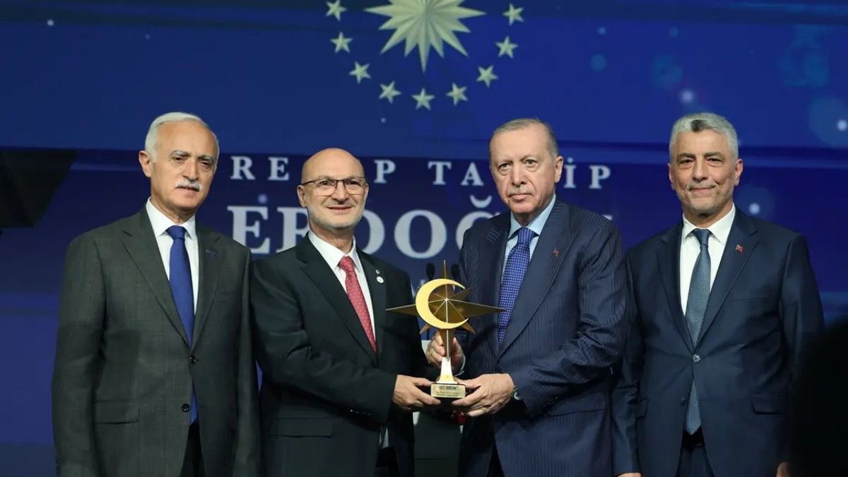 Başkan Erdoğan’dan Ekonomiye Güven Mesajı: Türkiye 23 Çeyrektir Kesintisiz Büyüyor