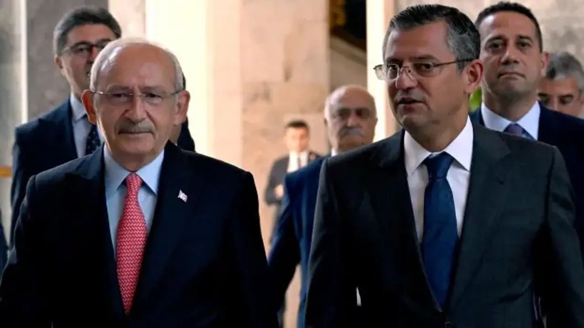 CHP’de Kürsü Krizi: Kılıçdaroğlu ve Özgür Özel Aynı Saate İki Farklı Toplantı Duyurdu