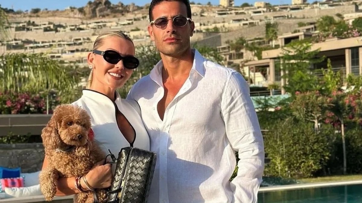 Esra Erol Teyze Oldu! Eda Erol Oğlunu Kucağına Aldı, Bebeğin İsmi Belli Oldu