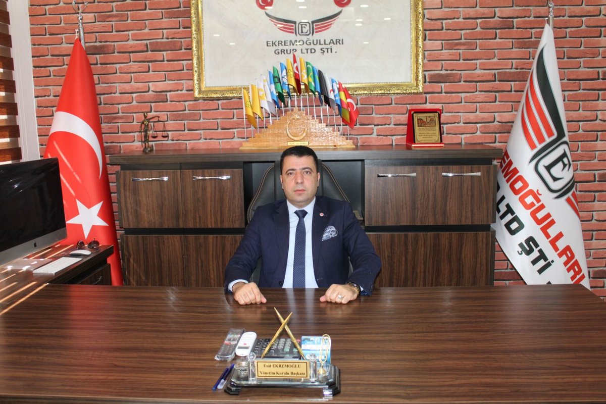 İş İnsanı, Dereveri Aşireti Platformu Genel Başkanı ve Kanaat Önderi Esat Ekremoğlu