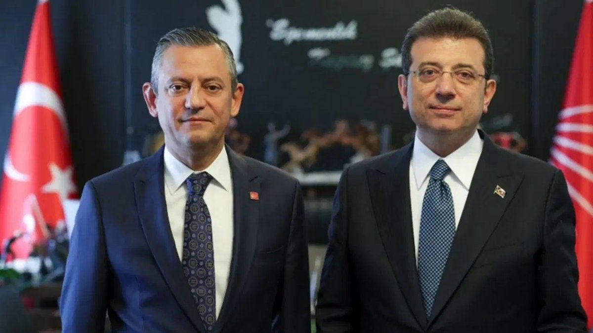 Ekrem İmamoğlu, Özgür Özel’in O Fotoğrafını Paylaştı: ‘Bizleri Zindana Atıp, Parti Binalarına Kayyım Atayınca…’