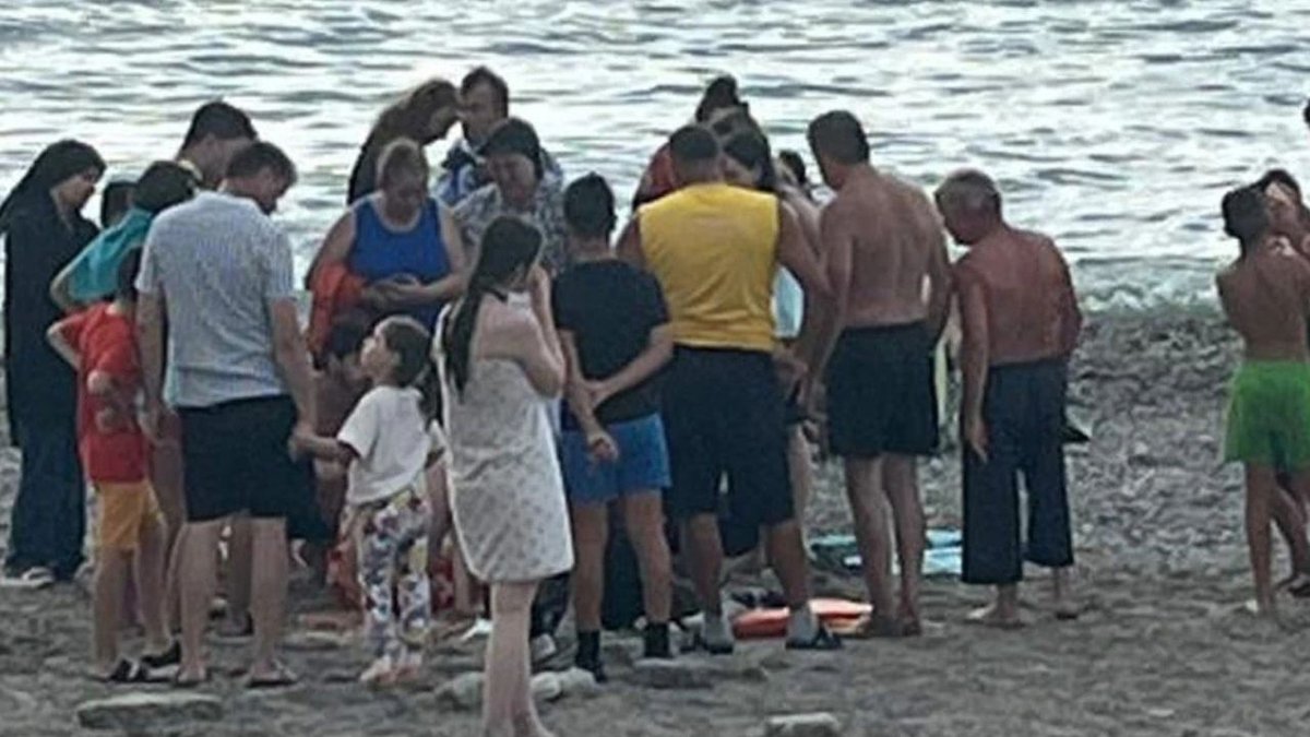 Zonguldak'ta Denizde Korku Dolu Anlar Cankurtaranlar Hayat Kurtardı