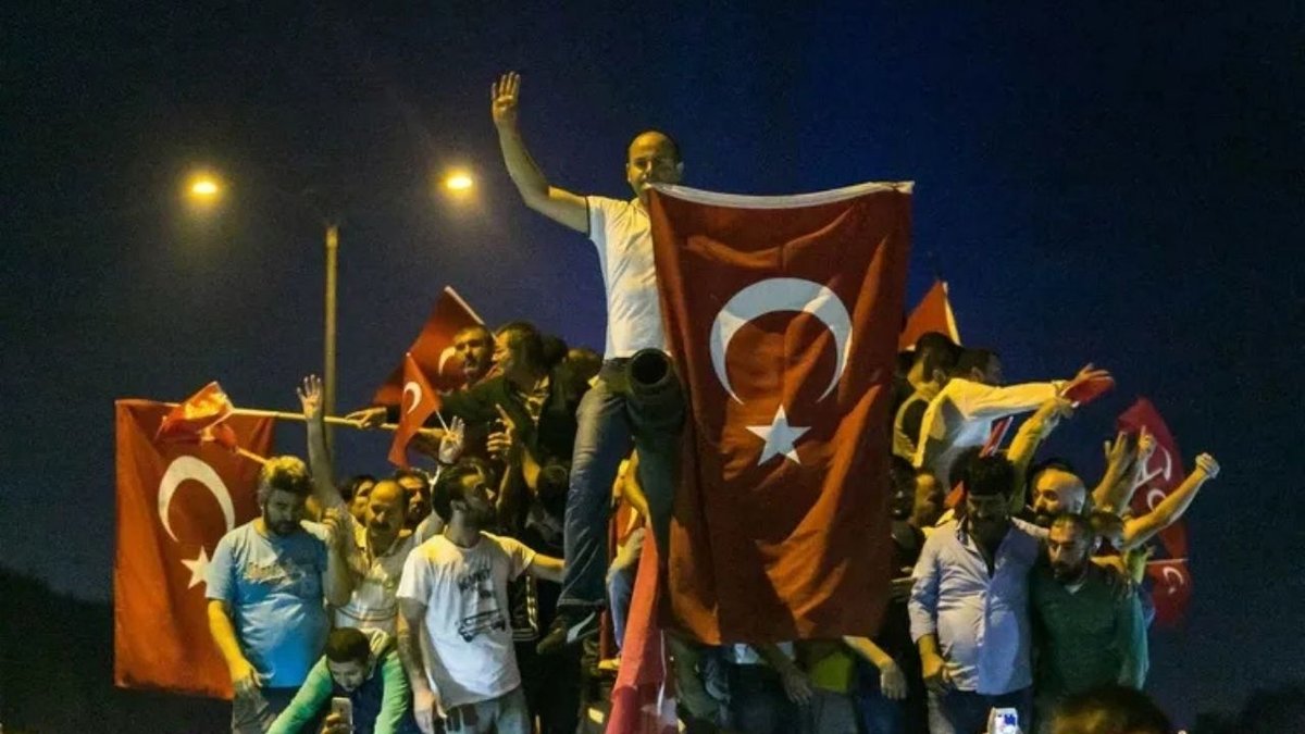 Türkiye’nin Unutulmaz Gecesi 15 Temmuz Direnişinin Saat Saat Hikayesi