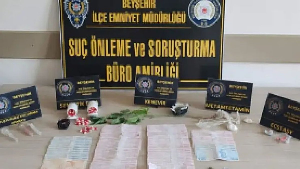Konya’da Uyuşturucu Operasyonu: Ev Ve İş Yerlerinden Çok Sayıda Madde Çıktı