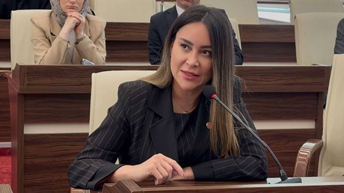 Sultangazi Belediyesi Meclis Üyesi Hülya Şimşek Tutuklandı
