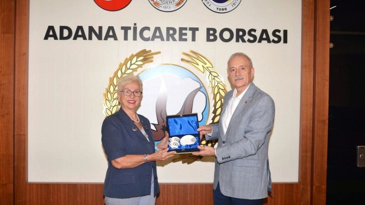 İş Kadınlarından ATB’ye Kutlama Ve Davet Ziyareti