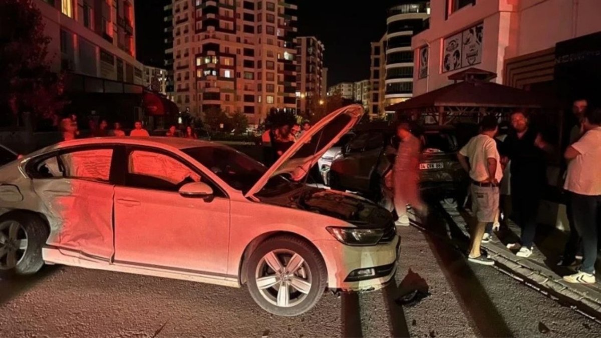 Niğde’de Zincirleme Kaza: 5 Otomobil Ve Motosiklet Hasar Gördü