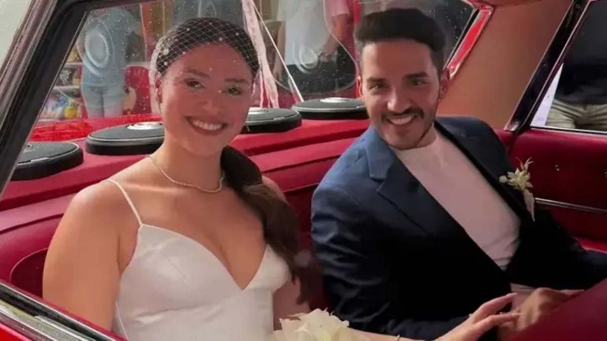 Survivor Ayşe Yüksel Ve Sercan Saray Evlendi