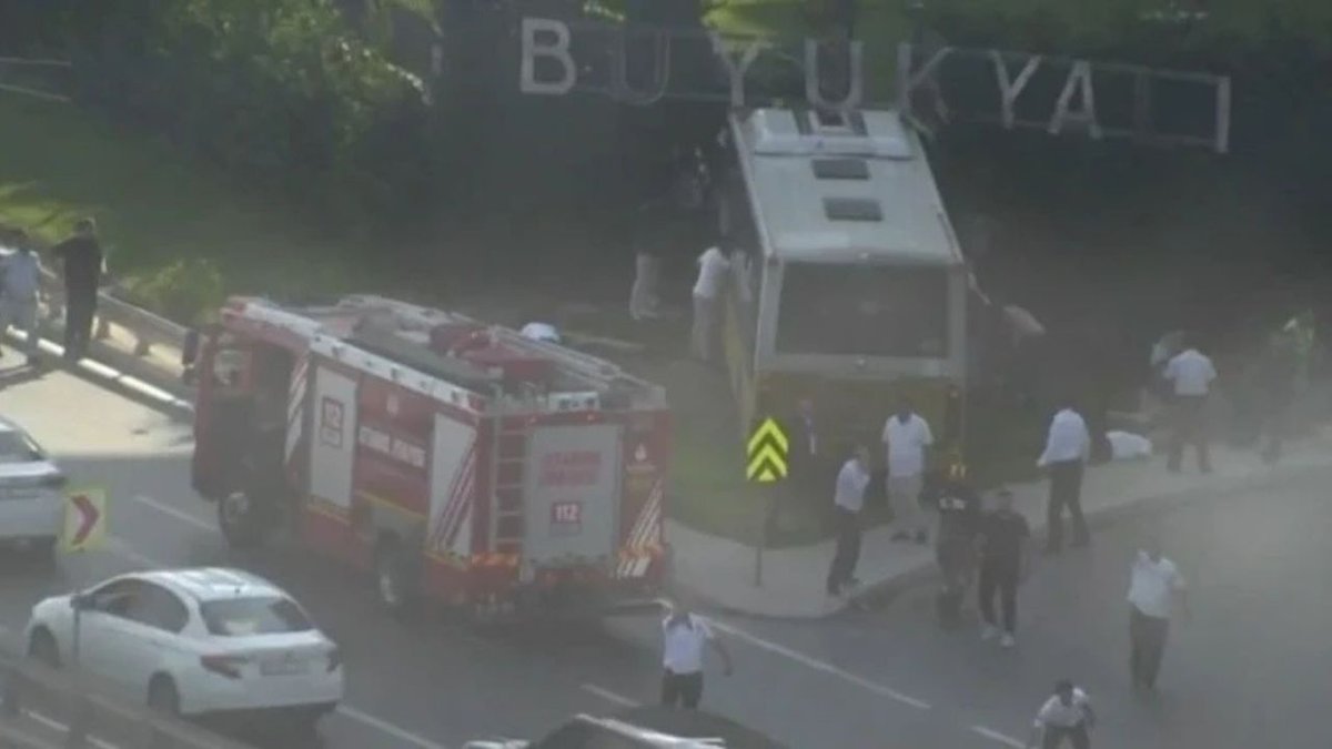 Zeytinburnu’nda İETT Otobüsü Duvara Çarptı: 2 Ölü, 16 Yaralı