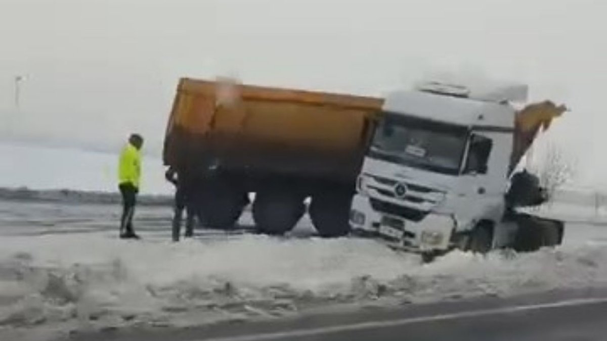 Diyarbakır’da zincirleme kaza; 4 yaralı
