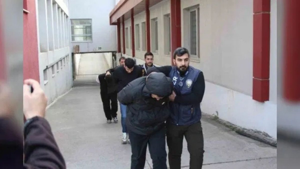 Adana'da Sazan Sarmalı Dolandırıcılık Ağına Operasyon: 7 Gözaltı