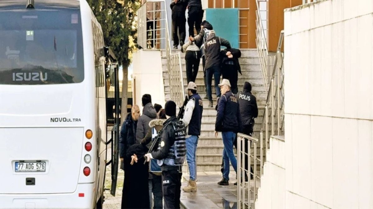 Yalova'da 3 Polisi Şehit Eden 5 DEAŞ Üyesi Beraat Etti