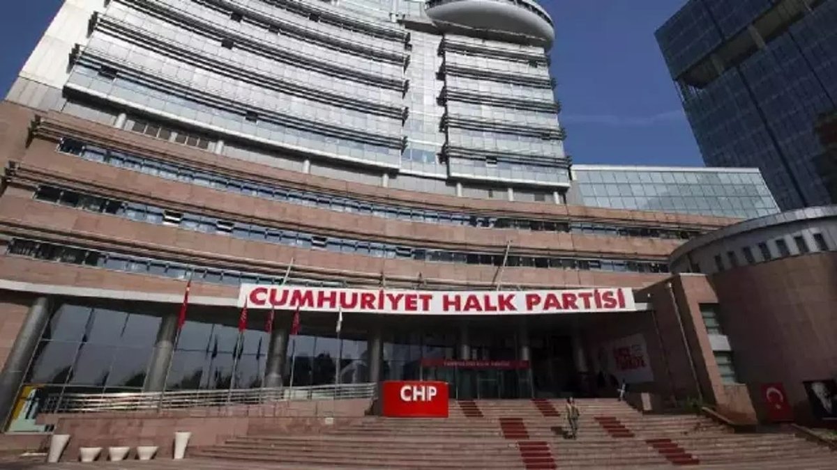CHP'li Belediyede Dublör Skandalı: Meclis Üyesi Sınavlara Dublör Göndermiş