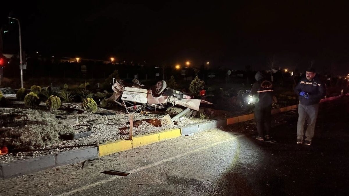 Niğde’de Feci Trafik Kazası: 2’si Ağır 4 Yaralı