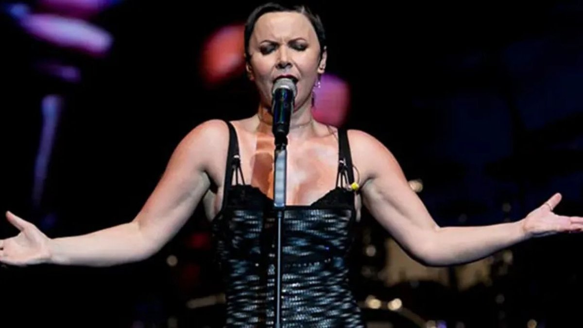 Şebnem Ferah Konser Takvimi ve Bilet Fiyatları Açıklandı: Rock Müziğin Kraliçesi Sahneye Çıkıyor