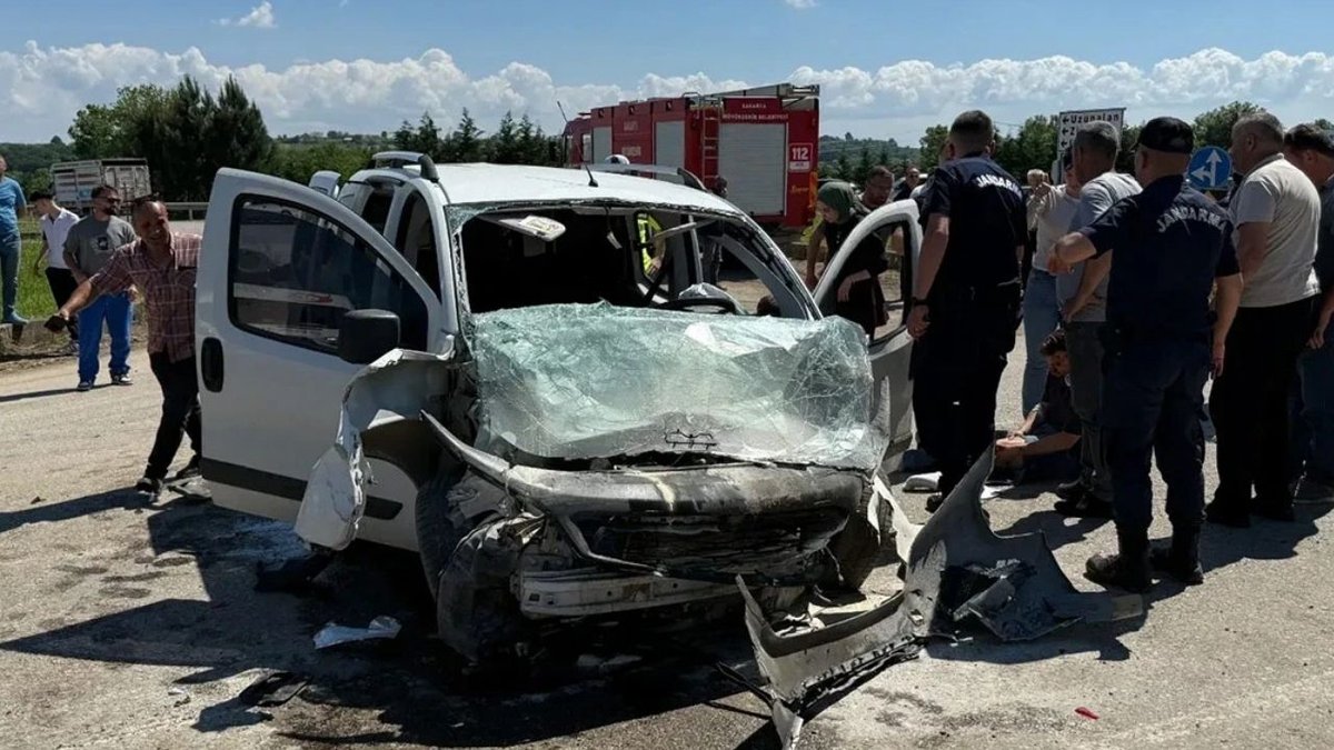 Sakarya Kaynarca’da Feci Kaza: 5’i Ağır 8 Yaralı, 3’ü Çocuk