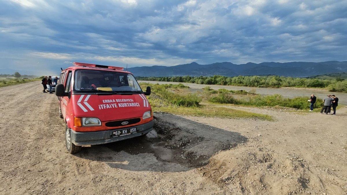 Tokat’ta Facia! Kelkit Çayı’na Düşen Araçta 2 Kişi Kayıp