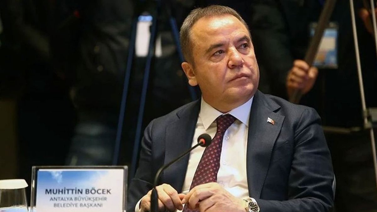 Muhittin Böcek Hastaneye Kaldırıldı: Cezaevinde Yaşadığı Sağlık Sorunu Endişe Yarattı