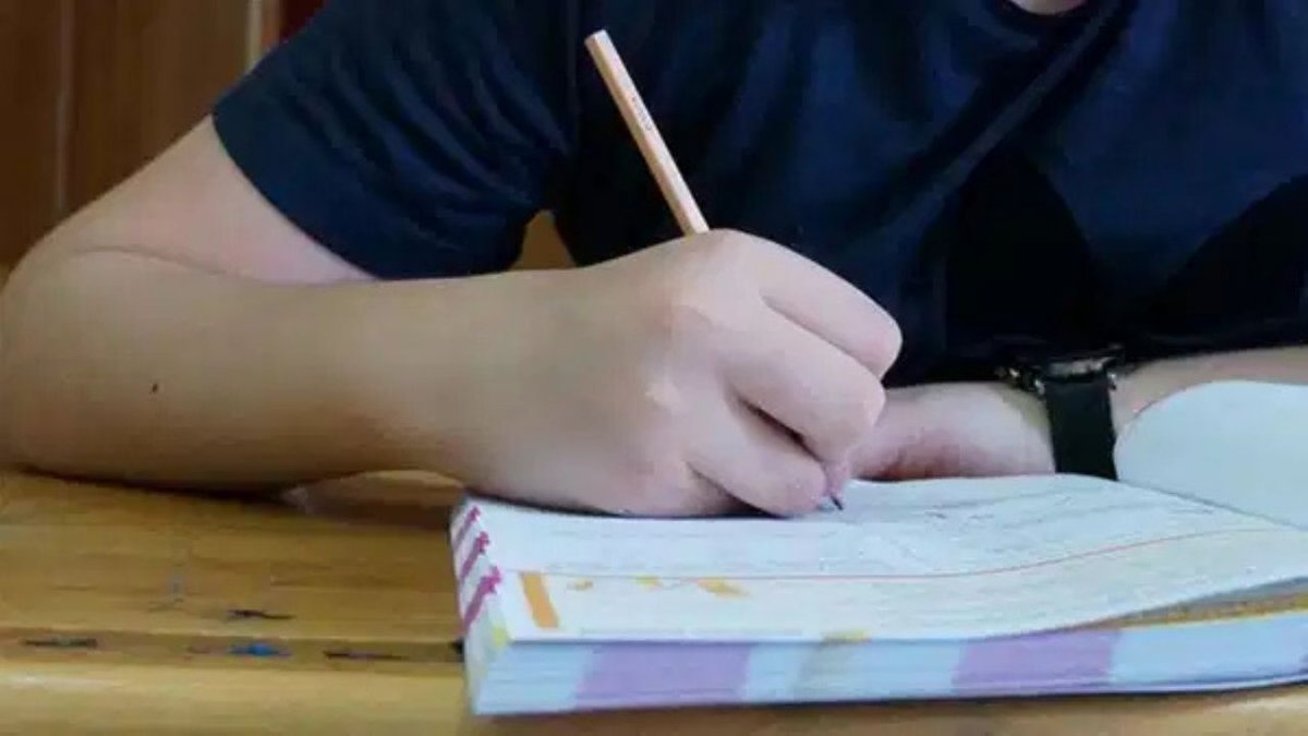 Ara Tatil Kaldırılıyor Mu? MEB Bakanı Yusuf Tekin’den Son Açıklama ve Önümüzdeki Yıl Planı