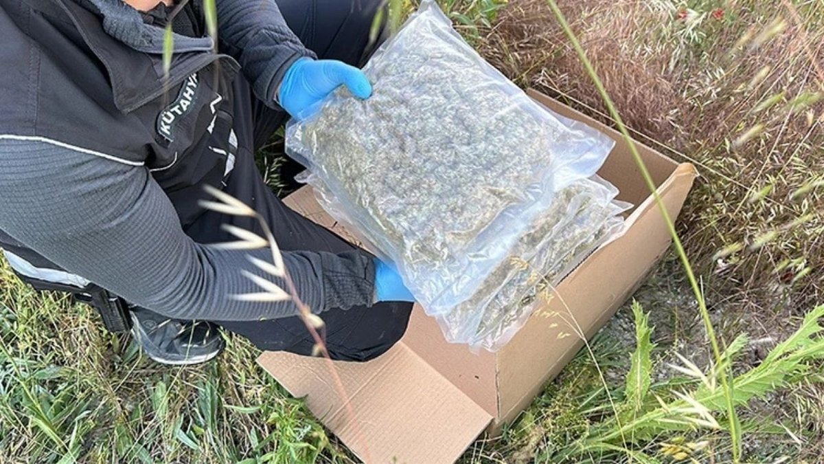 Kütahya’da Narkotik Operasyonu: Polis Uygulamasında 2 Kilo Skunk Ele Geçirildi