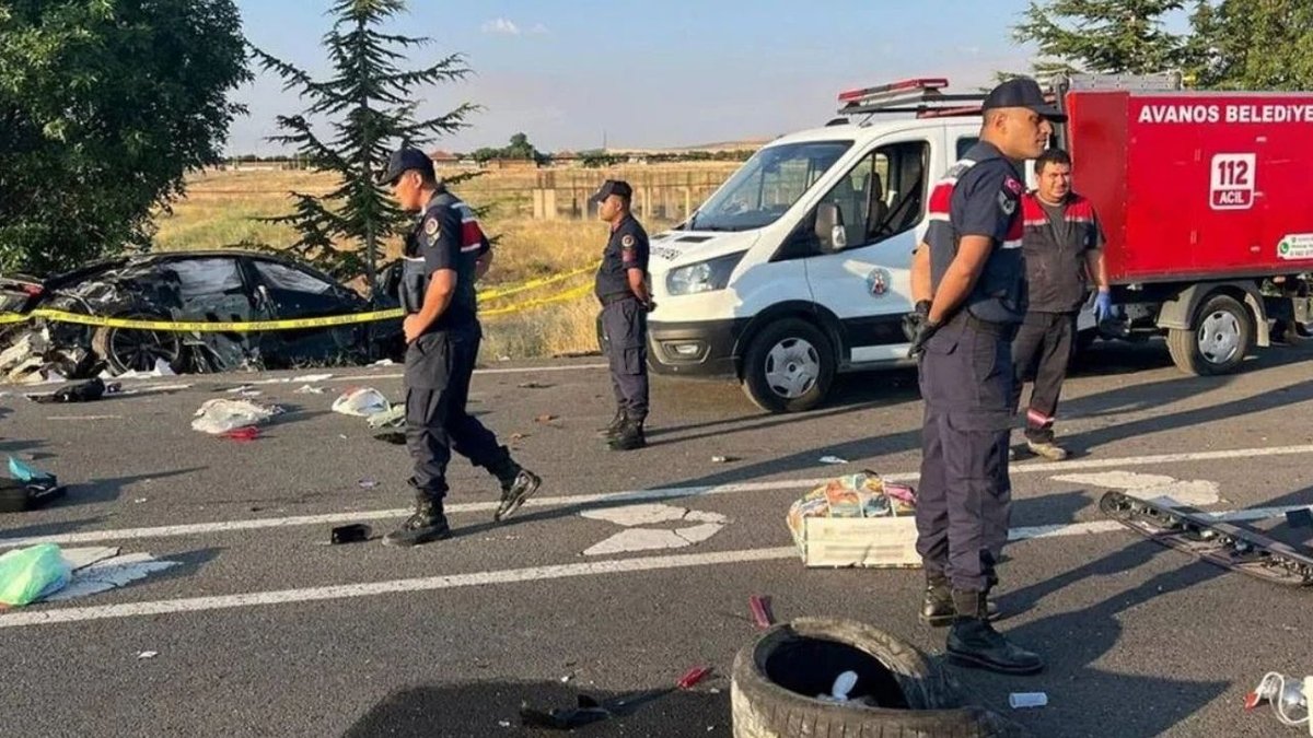 Sıla Yolunda Acı Haber Gurbetçi Aile Kazada Hayatını Kaybetti