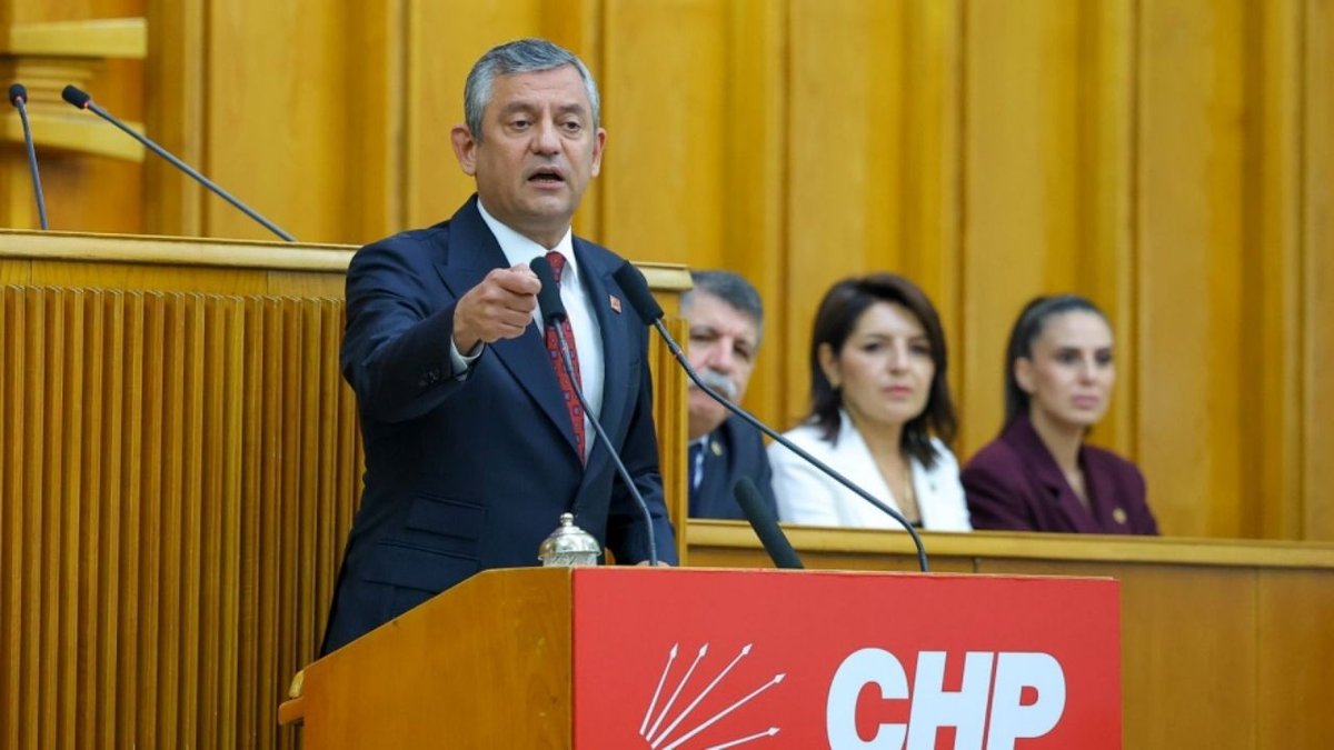 Özgür Özel’den Siyasi Arenada Yeni Dönem Mesajı Yeni Parti İçin İlk Adım