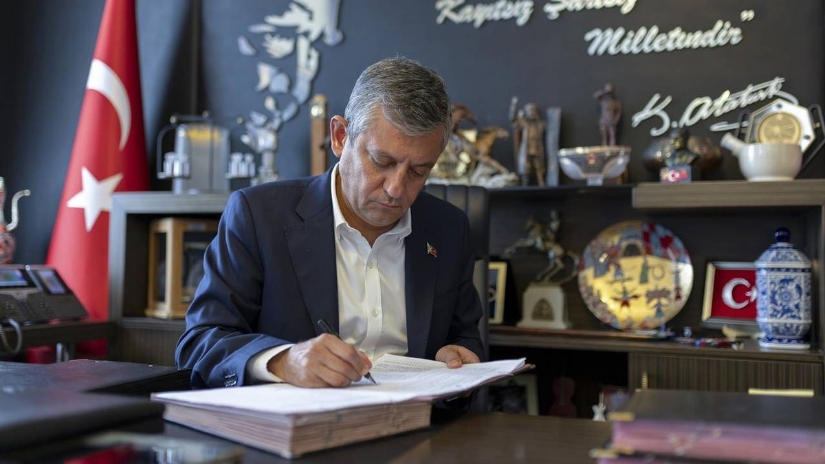 Özgür Özel Ve 91 Milletvekiliyle İlgili Siyasi Gelişme Gündemde