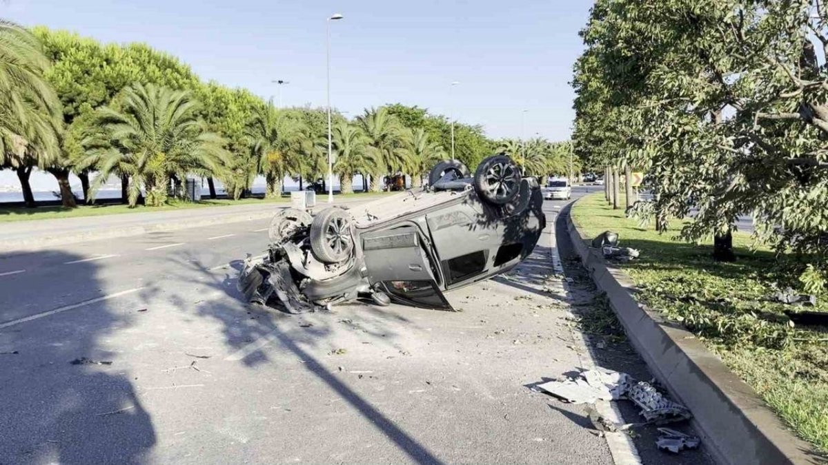 Kartal’da Takla Atan Otomobilde Sürücü Yaralandı