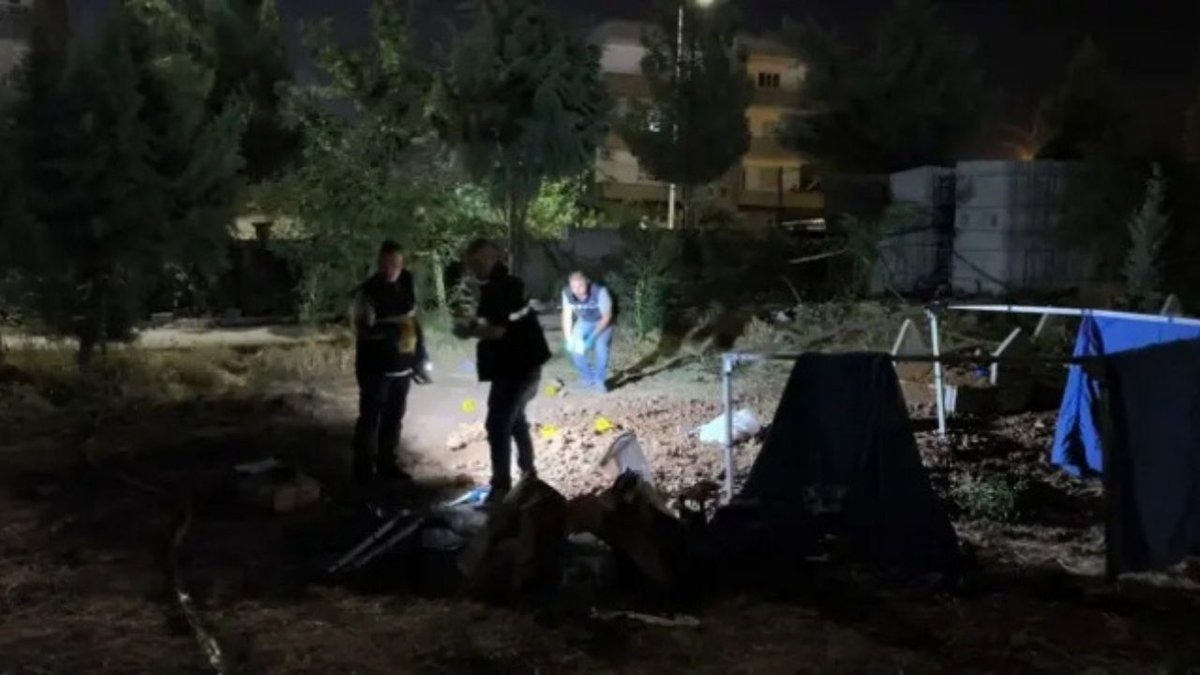 Batman’da kanlı husumet sürüyor: Siteye uzun namlulu silahla geldiği iddia edilen kişi kamerada