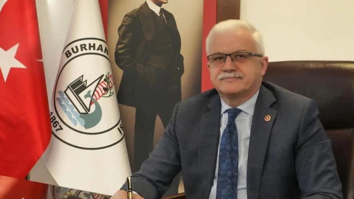 Burhaniye Belediye Başkanı Deveciler ve 14 meclis üyesi YENİ Parti’ye katıldı
