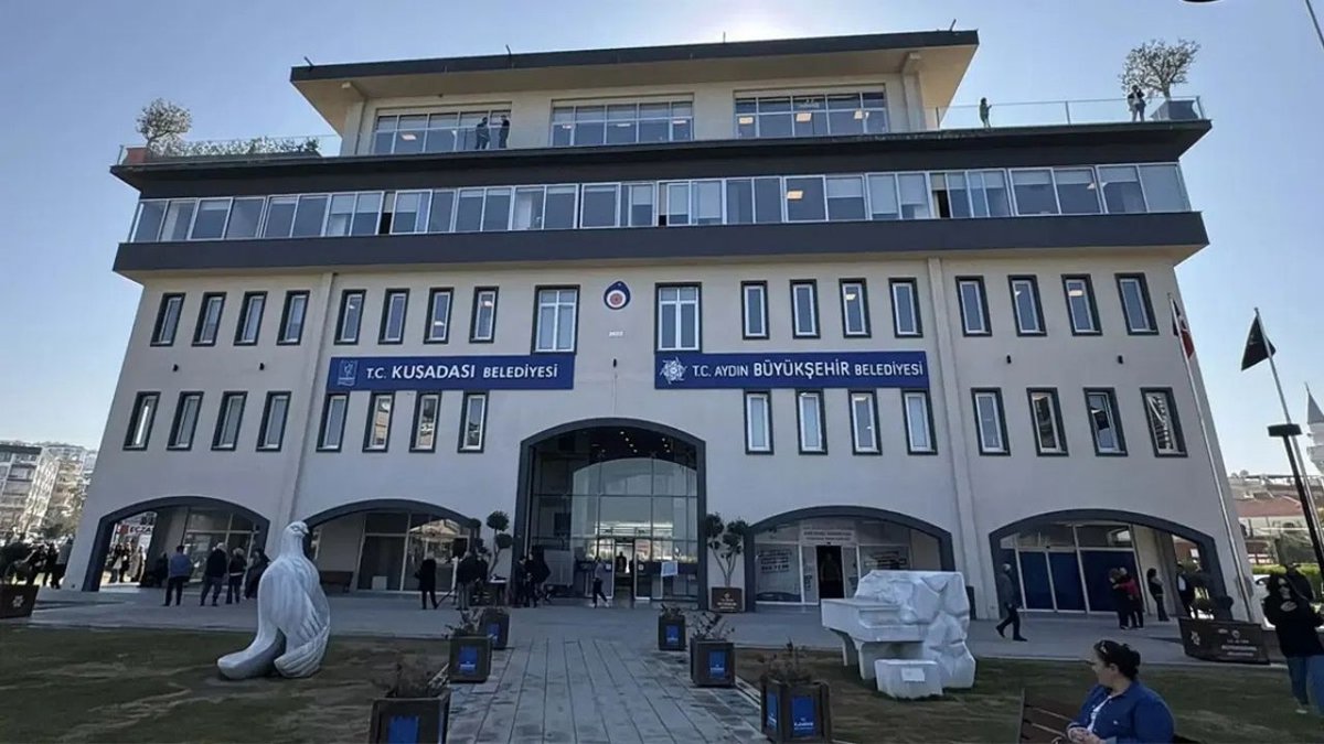 Kuşadası Belediyesi’ne Yönelik Soruşturmada Yeni Operasyon: 15 Kişi Gözaltına Alındı